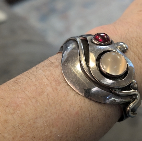 Unique Handmade ALL Silver With Gems Cuff bracelet - Picture 6 of 9